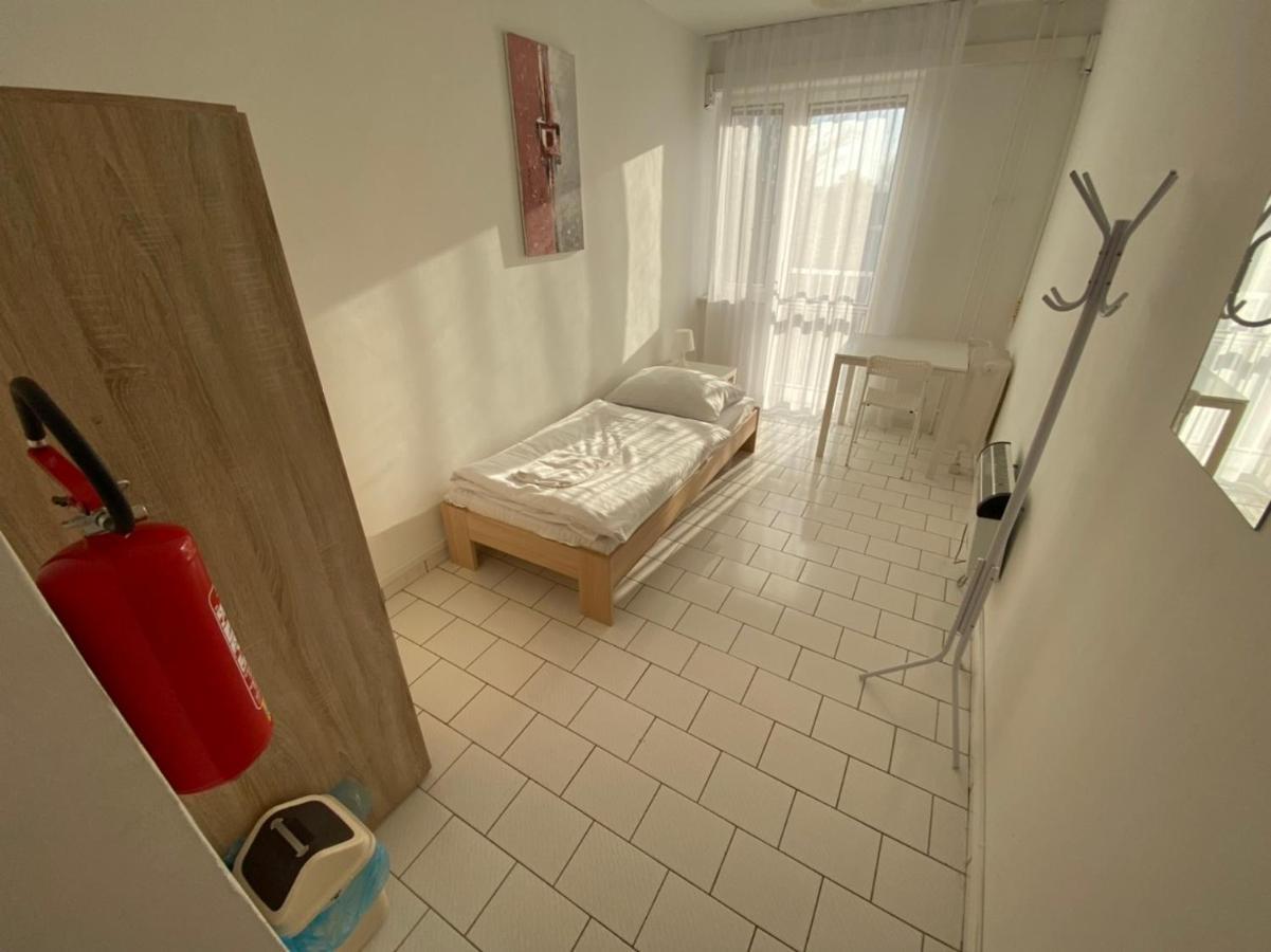 Ubytovna Kubra Hodonin Bagian luar foto