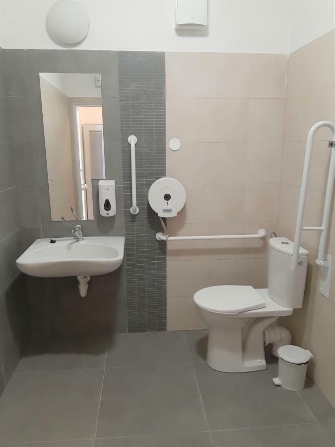 Ubytovna Kubra Hodonin Bagian luar foto